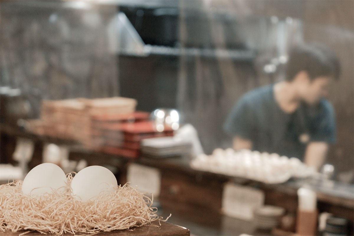 卵道店内の暖かい雰囲気